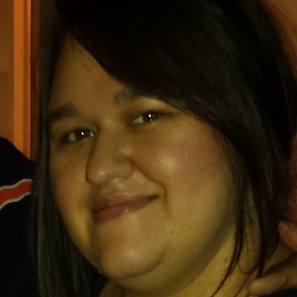 Meet your Posher, Mariam - Picture 1 of 1